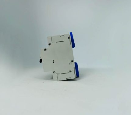 Автоматические выключатели – Автоматический выключатель MCB PR 63-B 32A + VC 230V AC Автоматический выключатель MCB PR 63-B 32A + VC 230V AC