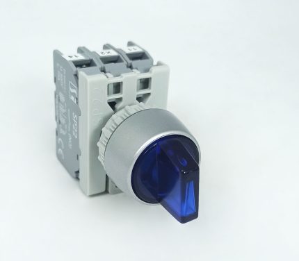 Переключатель SP22-P3CCLn-11-220 LED